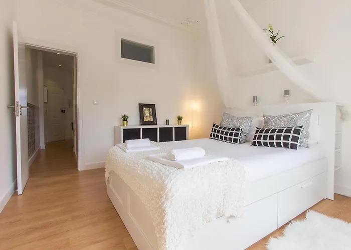 Bairro Alto Stylish By Homing Апартаменты Лиссабон